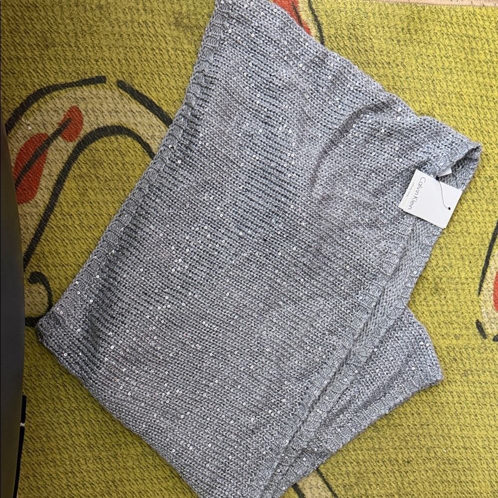 NWT Calvin Klein Gray Sequin Infinity Scarf